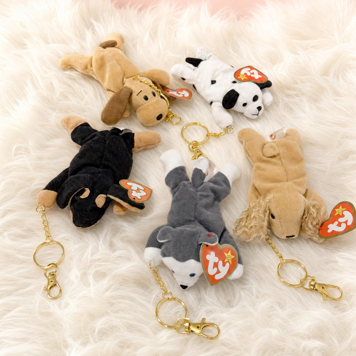 Nook the Husky — Teenie Beanie Bag Charm